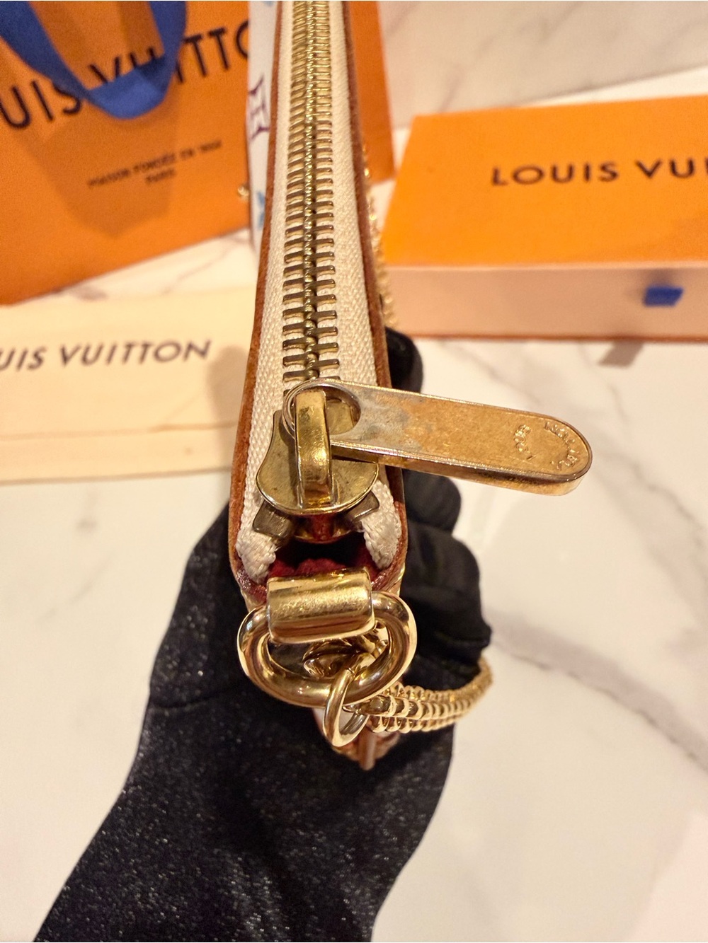 Louis Vuitton Milla Multicolor Pochette - Picture 12 of 17